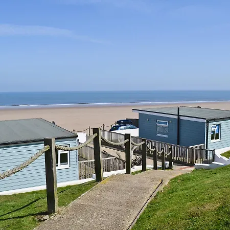 Cockle Cabin- 25064 Filey